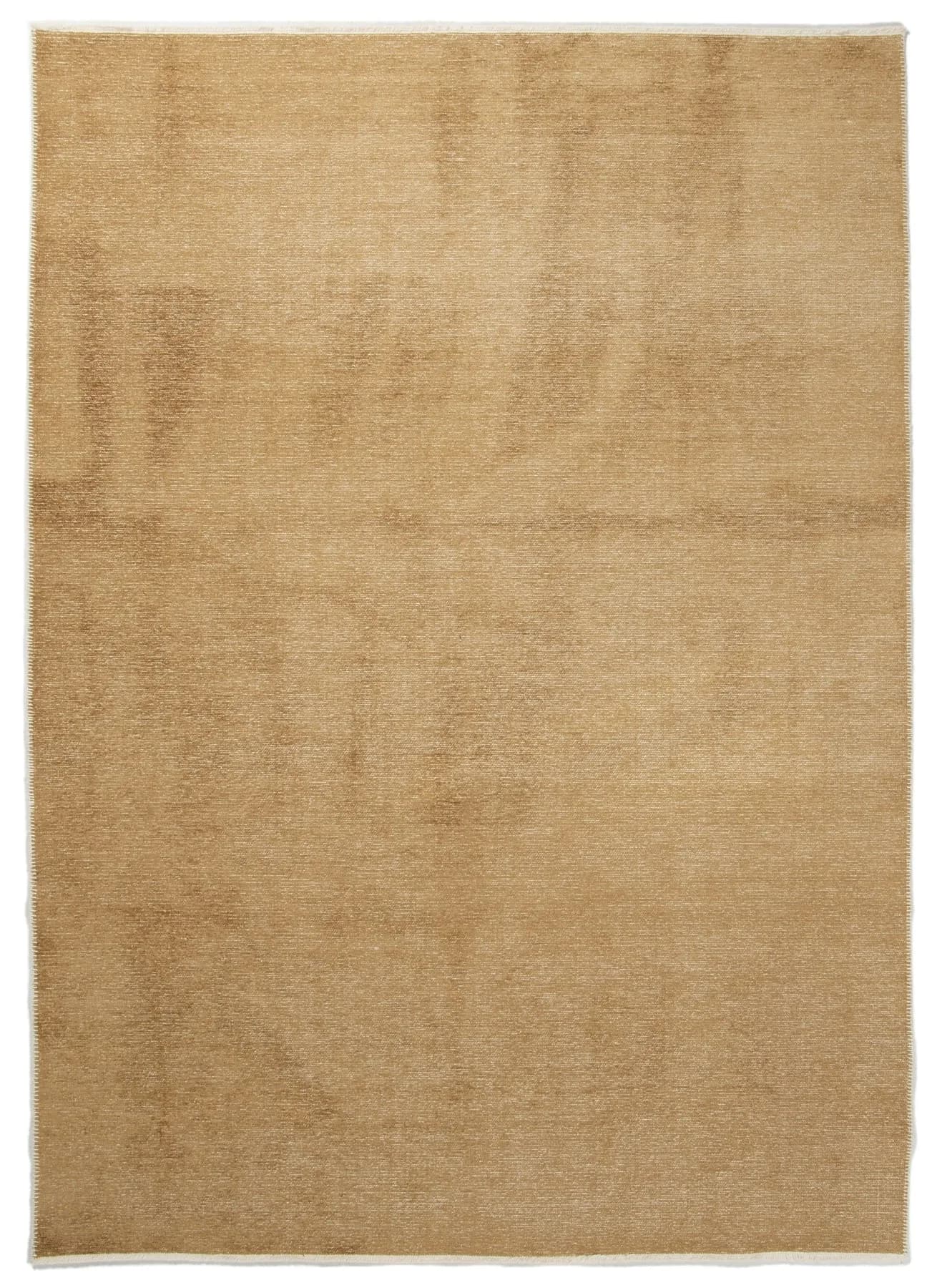 Effen karpet van Mart Visser (Suède Shades) in goudbeige